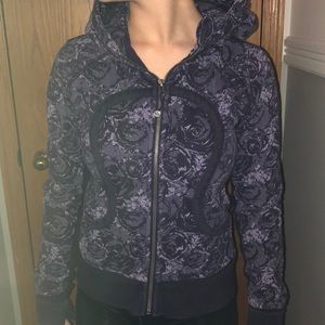 LULULEMON scuba hoodie, size 6